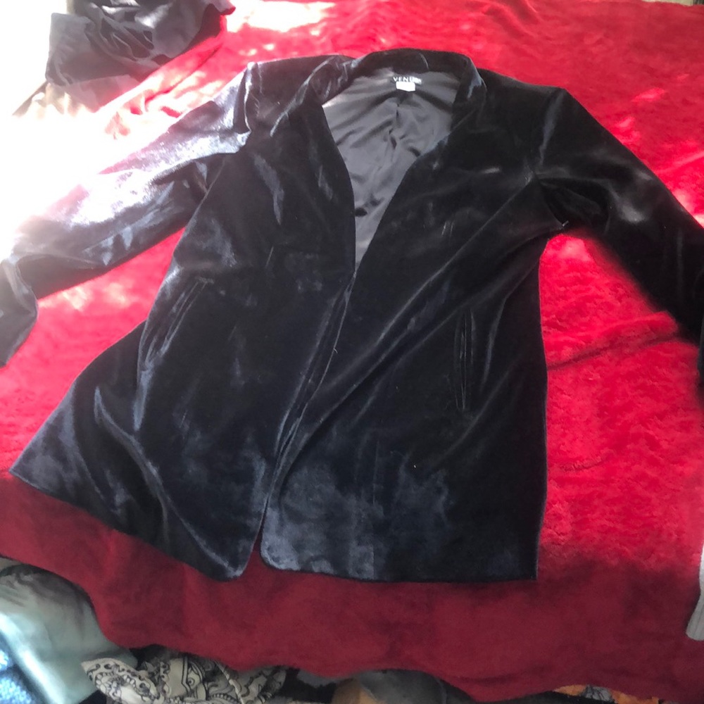 Women’s black velvet blazer